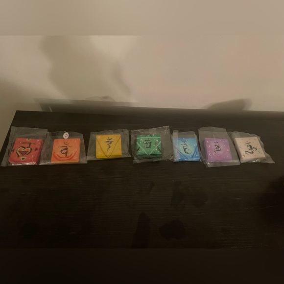 BLESSED ANGELS Mini Chakra Collection✨ 7 pc Chakra paintings - Picture 2 of 7